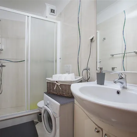 Bounty Apartment